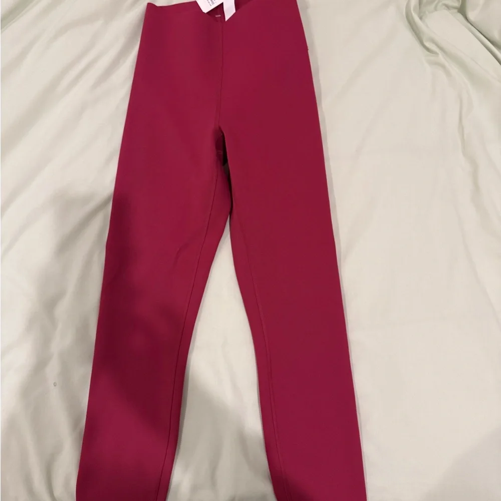 NWT: Lululemon Leggings - Picture 3 of 5